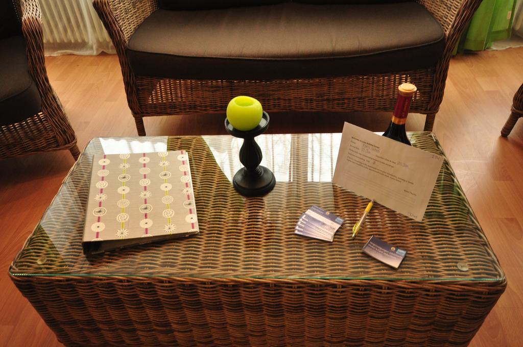 Interlaken Town House Sleeps 12 Guests Central 객실 사진